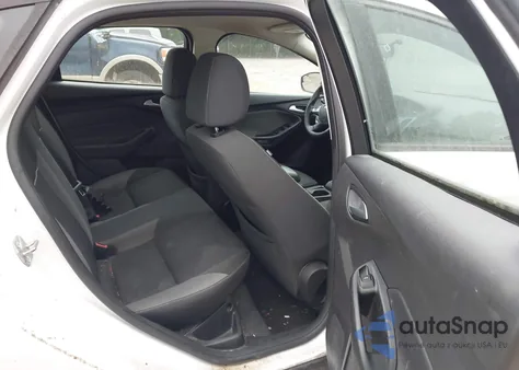 2014 Ford Focus Se z USA, uszkodzony, nr VIN 1FADP3F25EL277813